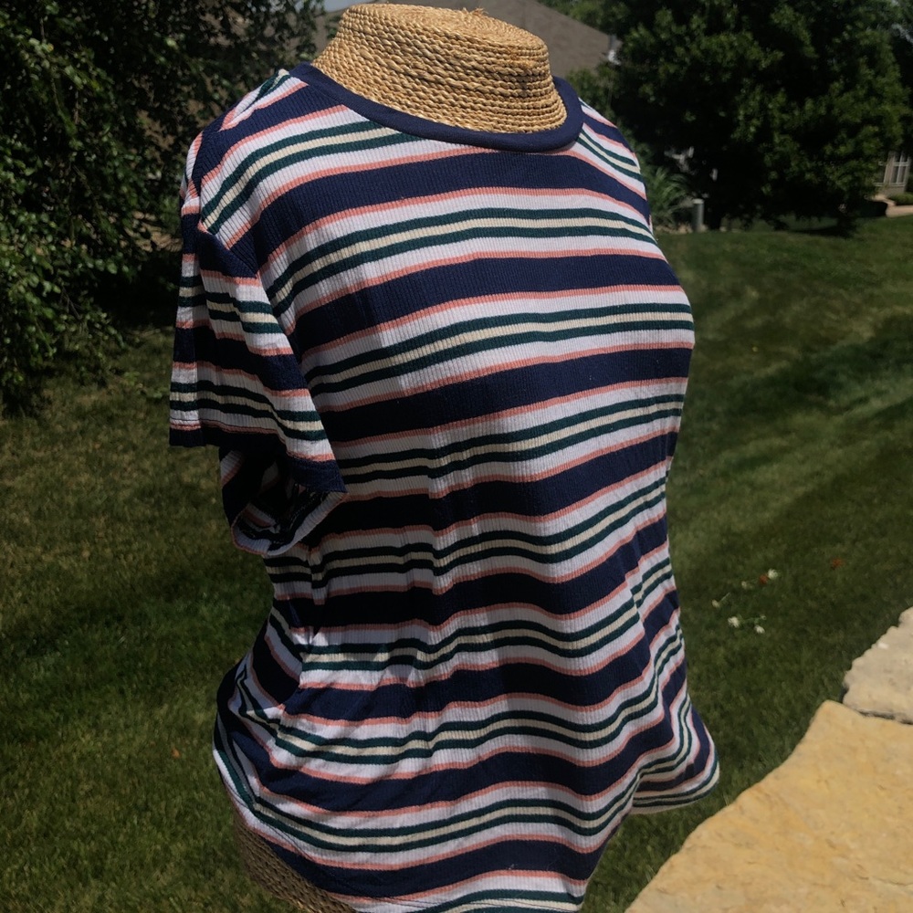 Multi colored striped tshirt - Picture 3 of 7